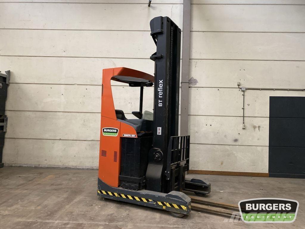 BT RRE140 Reach truck - depo içi istif araçları
