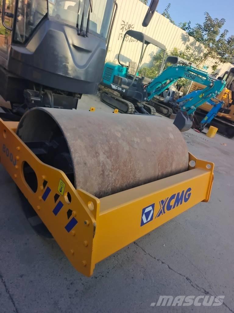 XCMG XS 800J Tek tamburlu silindirler