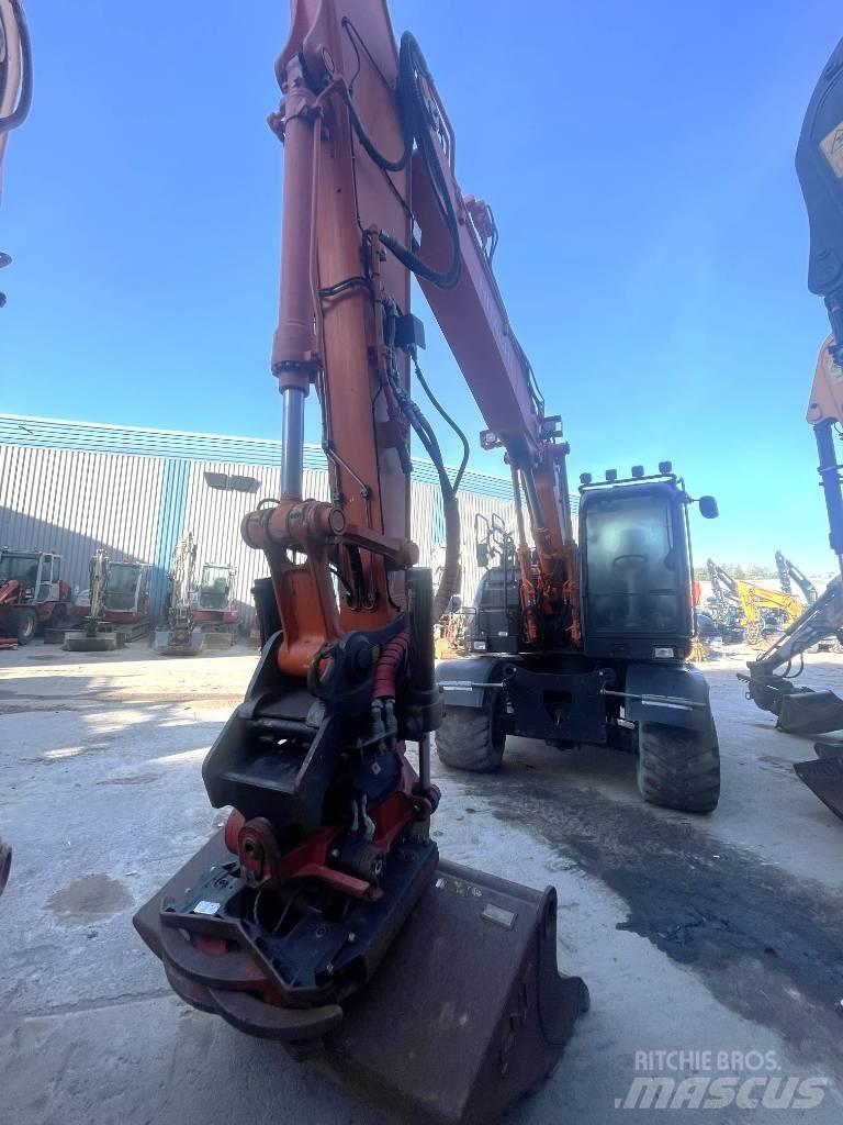 Hitachi 140W-6 Lastik tekerli ekskavatörler
