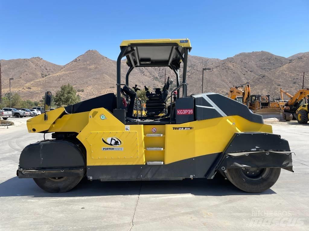 Bomag BW28RH Pnömatik lastikli silindirler