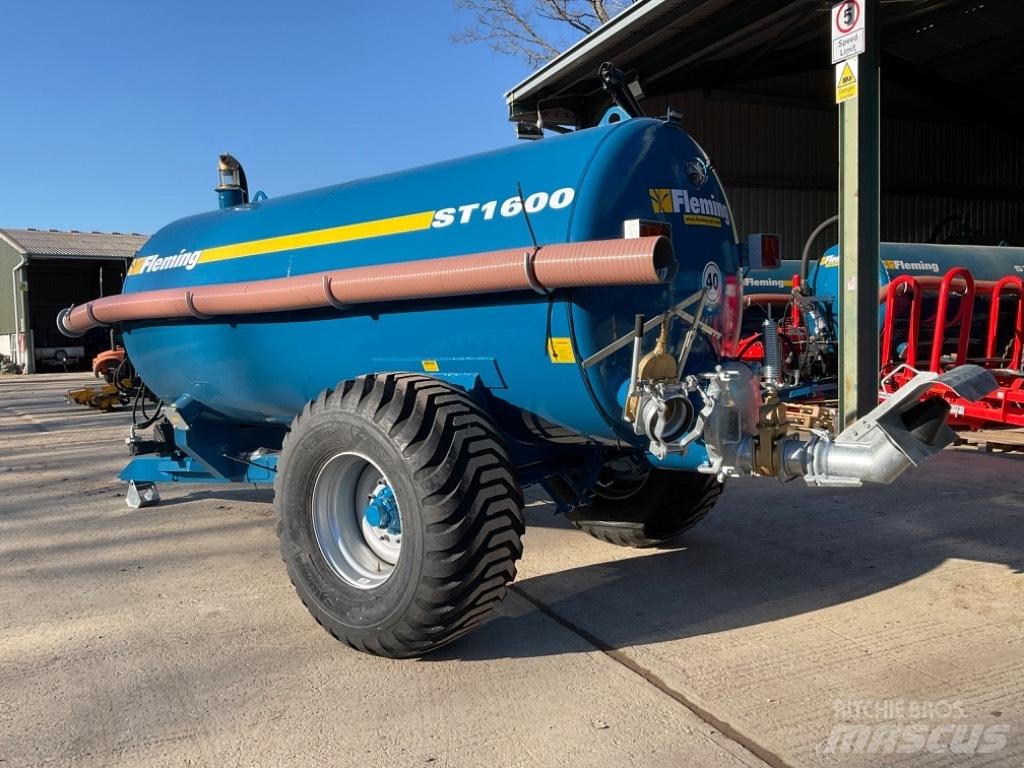 Fleming ST1600 Sivi gübre ve ilaç tankerleri