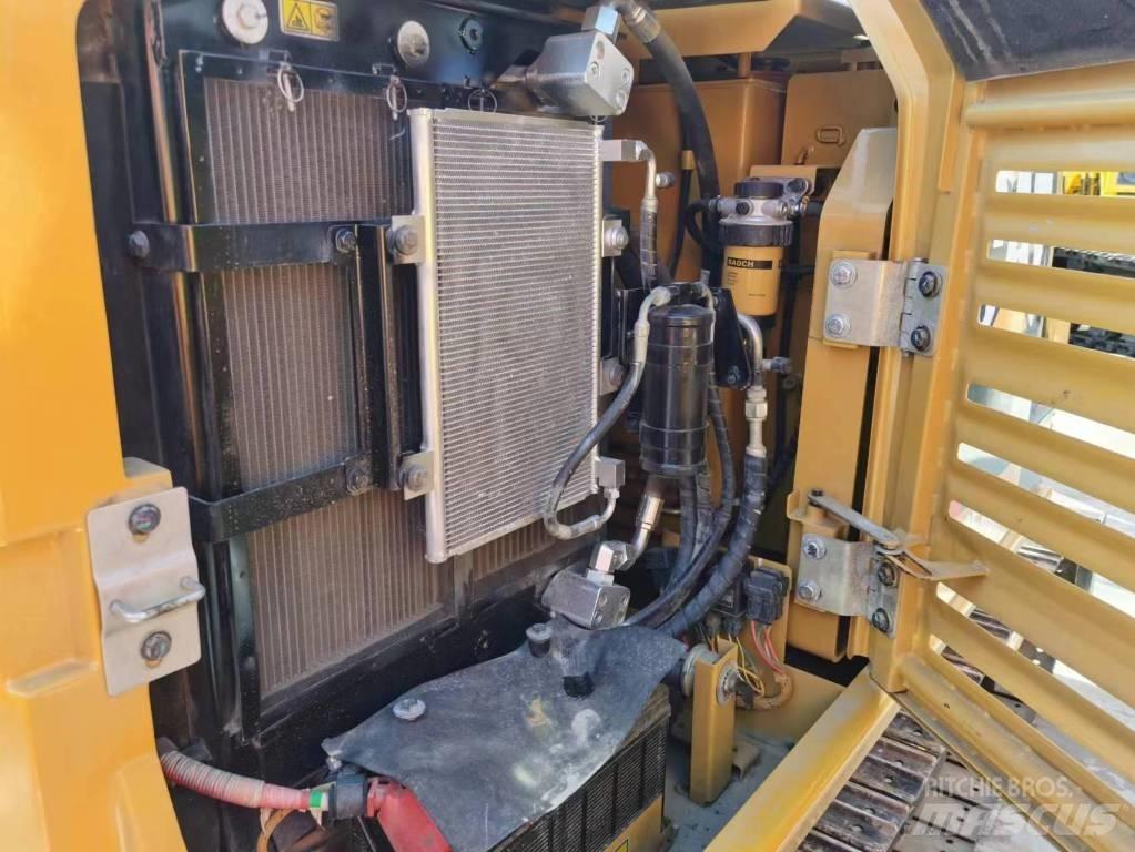 CAT 305.5E2 Paletli ekskavatörler