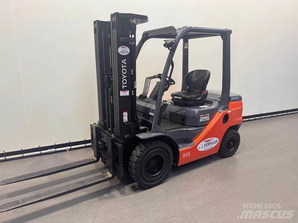 Toyota 52-8 FDF 25 Dizel forkliftler