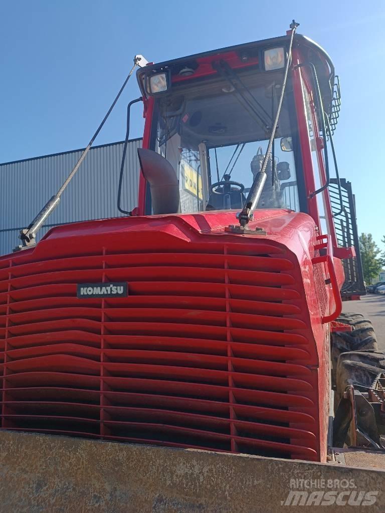 Komatsu KOMATSU 845 Tomruk yükleyici traktörler