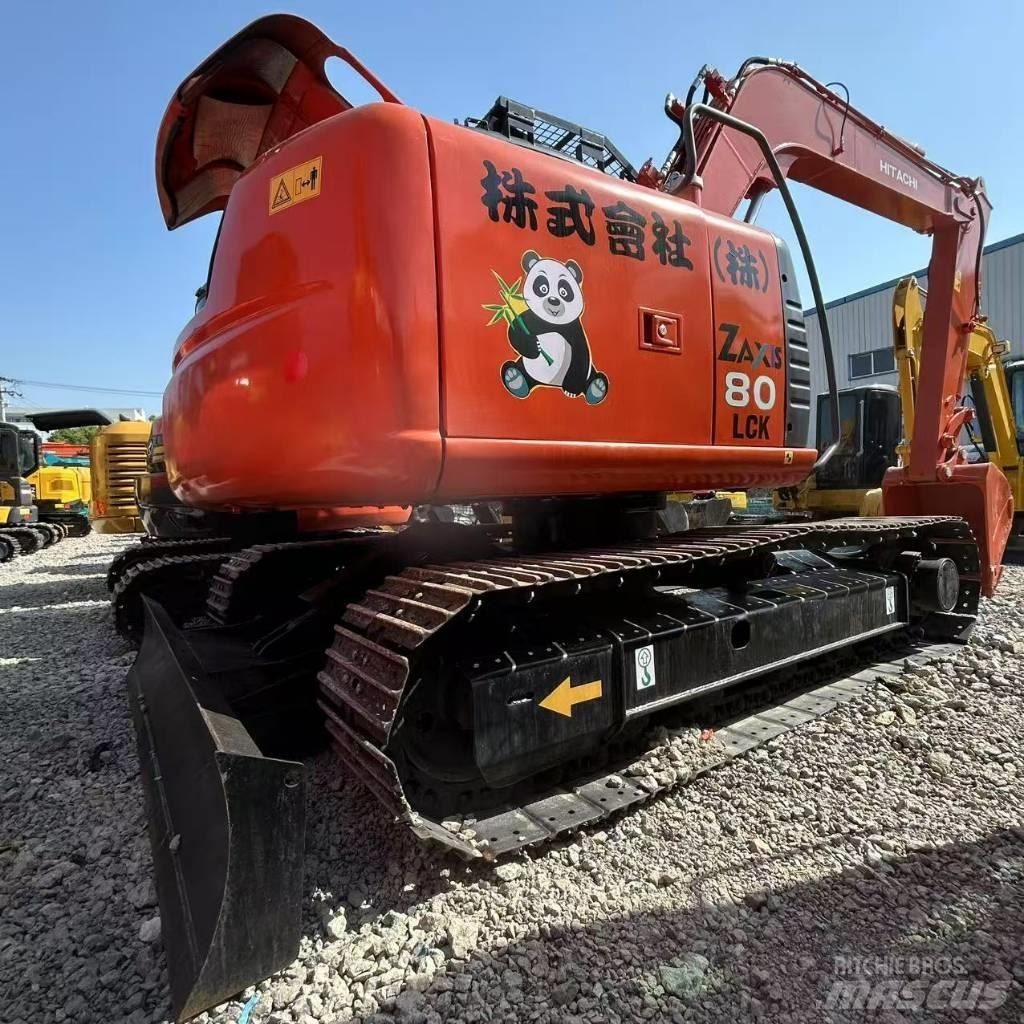 Hitachi ZX 80 Paletli ekskavatörler