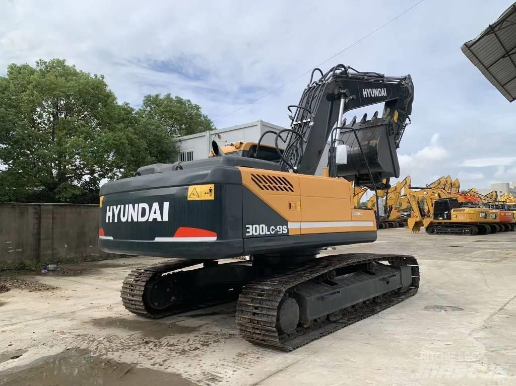 Hyundai R300LS-9S Paletli ekskavatörler