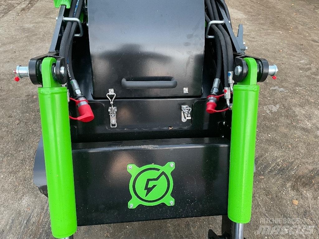 Kovaco Mini Z 400 Mini ekskavatörler, 7 tona dek
