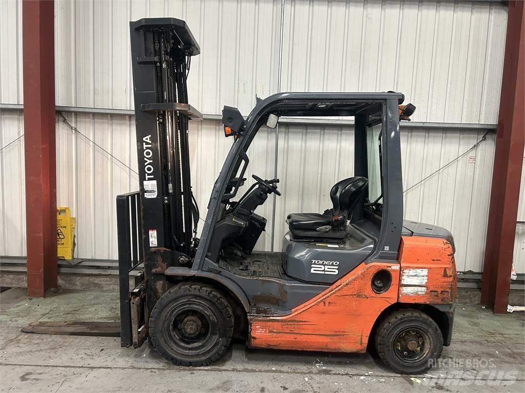 Toyota 02-8FDF25 Dizel forkliftler