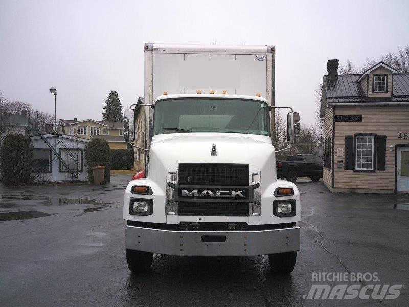 Mack MD 6 Diger kamyonlar