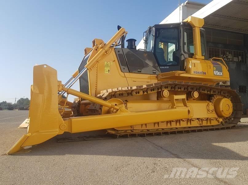 Komatsu D65EX-15 Paletli dozerler