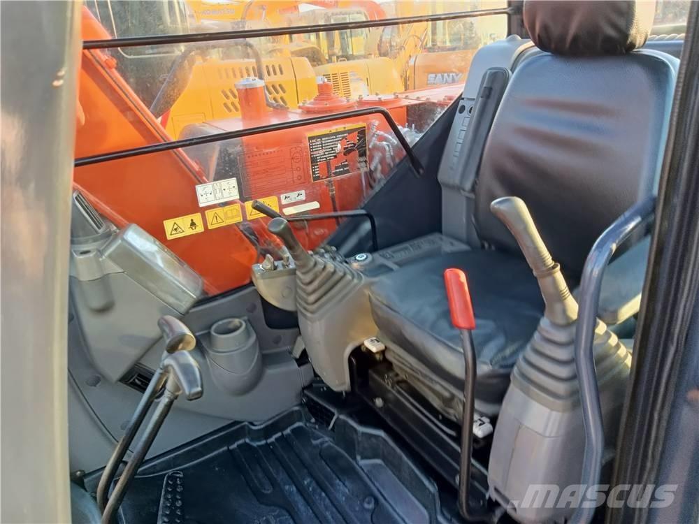 Hitachi ZX60 Mini ekskavatörler, 7 tona dek