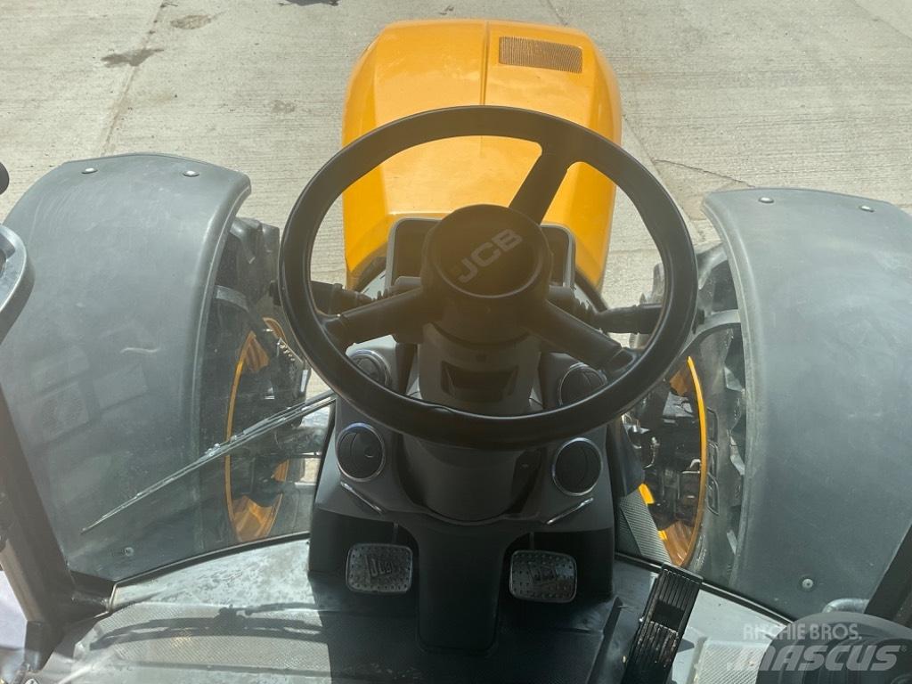 JCB Fastrac 4220 Traktörler