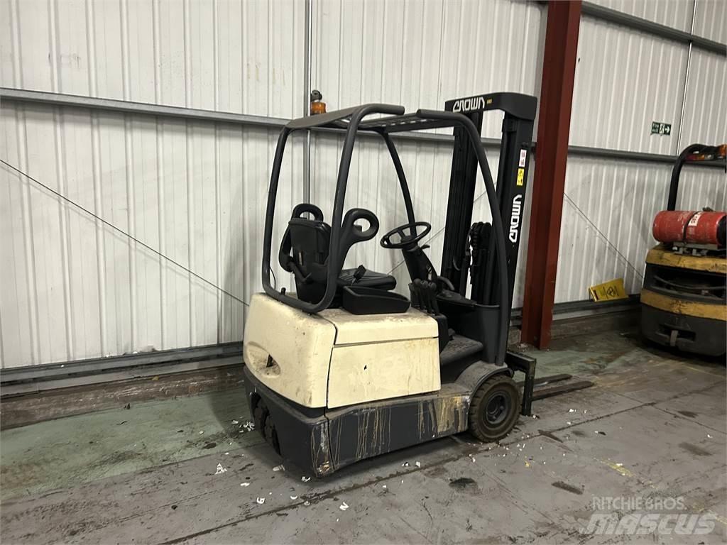Crown SC3013 Elektrikli forkliftler