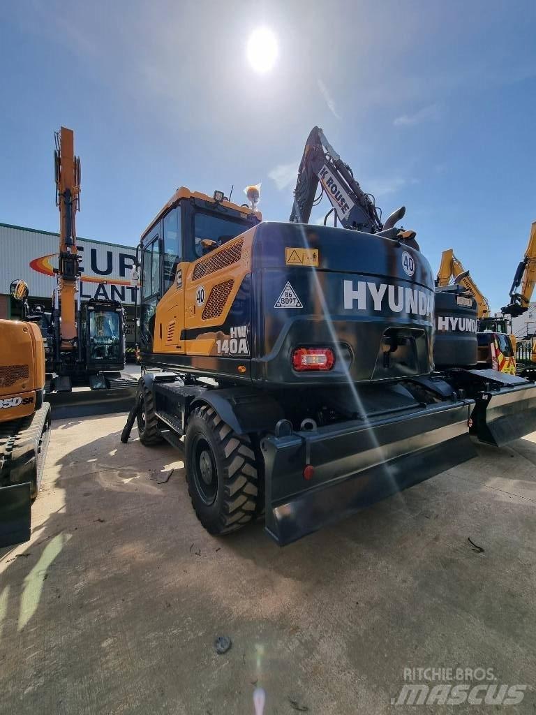 Hyundai HW140A Lastik tekerli ekskavatörler