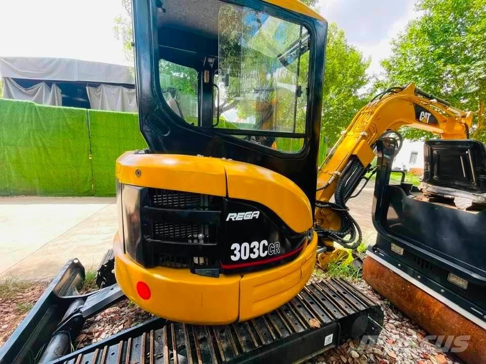 CAT 303C CR Mini ekskavatörler, 7 tona dek