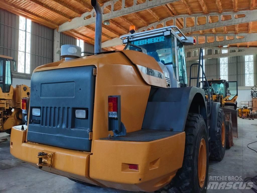 Liebherr 544 Tekerlekli yükleyiciler