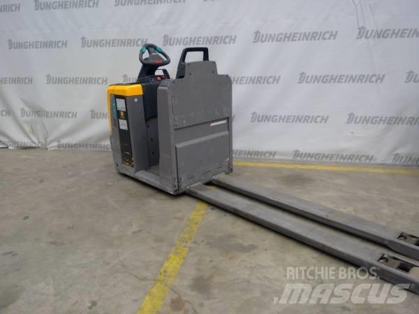 Jungheinrich ECE 225 Düsük seviye siparis toplayici