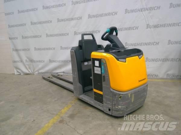 Jungheinrich ECE 225 Düsük seviye siparis toplayici