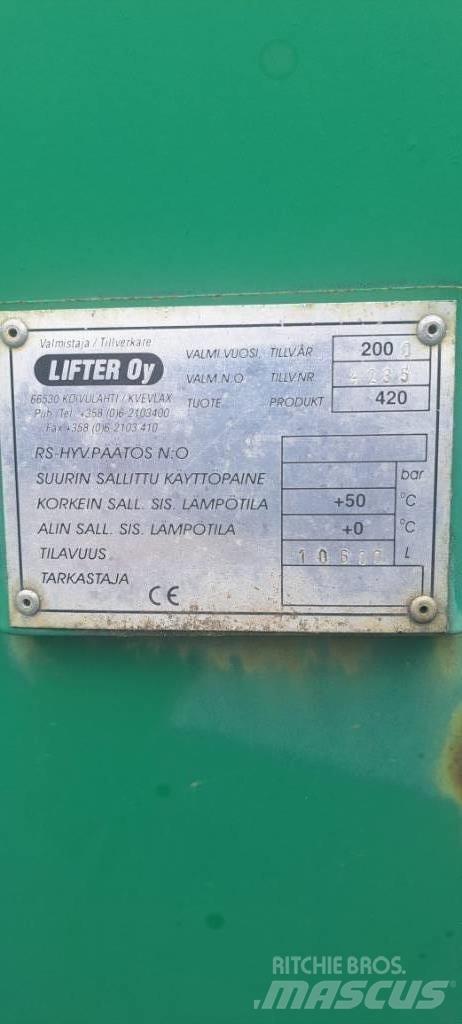 Vepi 10 m3 Sivi gübre ve ilaç tankerleri