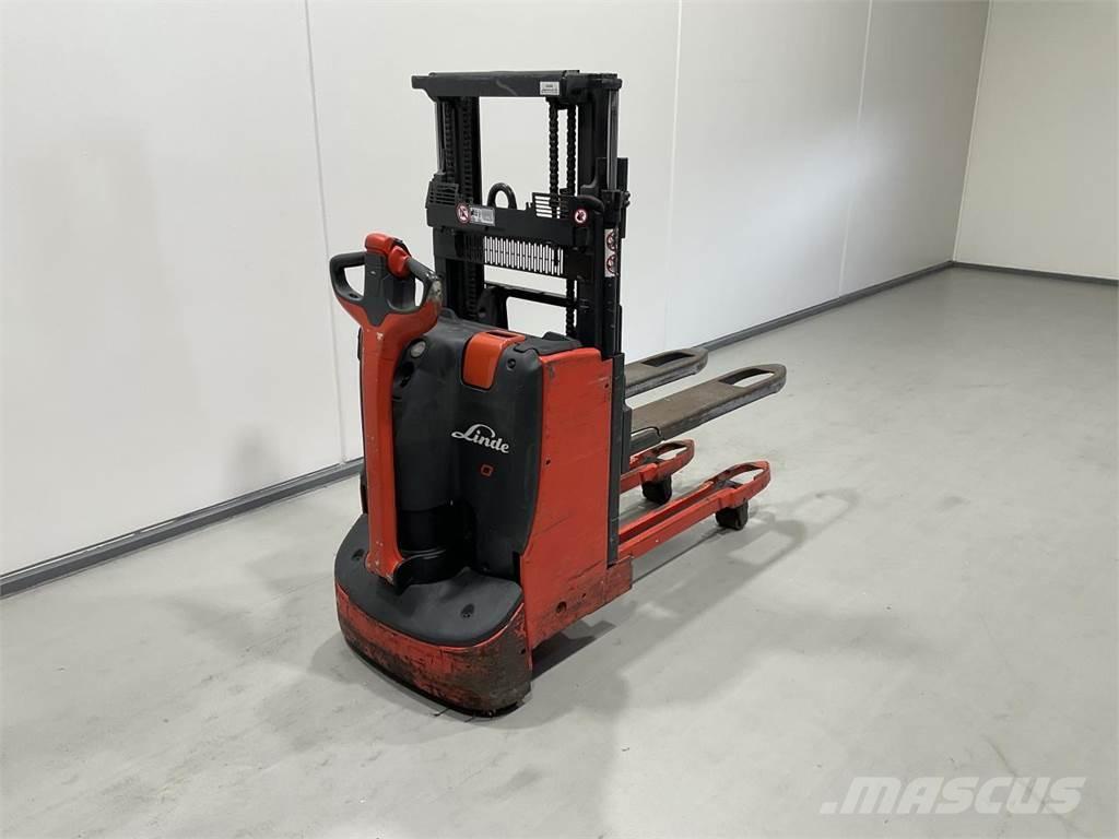 Linde D08 Akülü depo ekipmanları