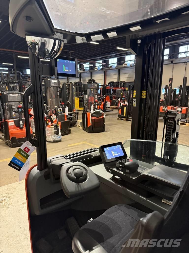 BT truck RRE 160HE Reach truck - depo içi istif araçları