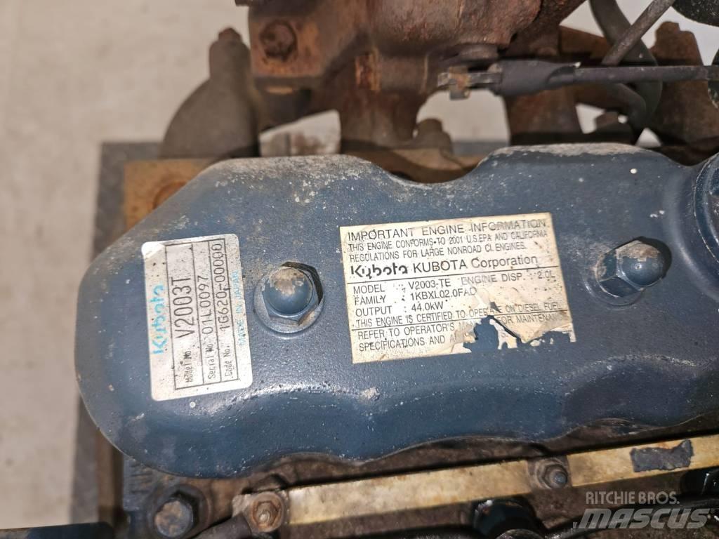 Kubota V 2003 T Motorlar