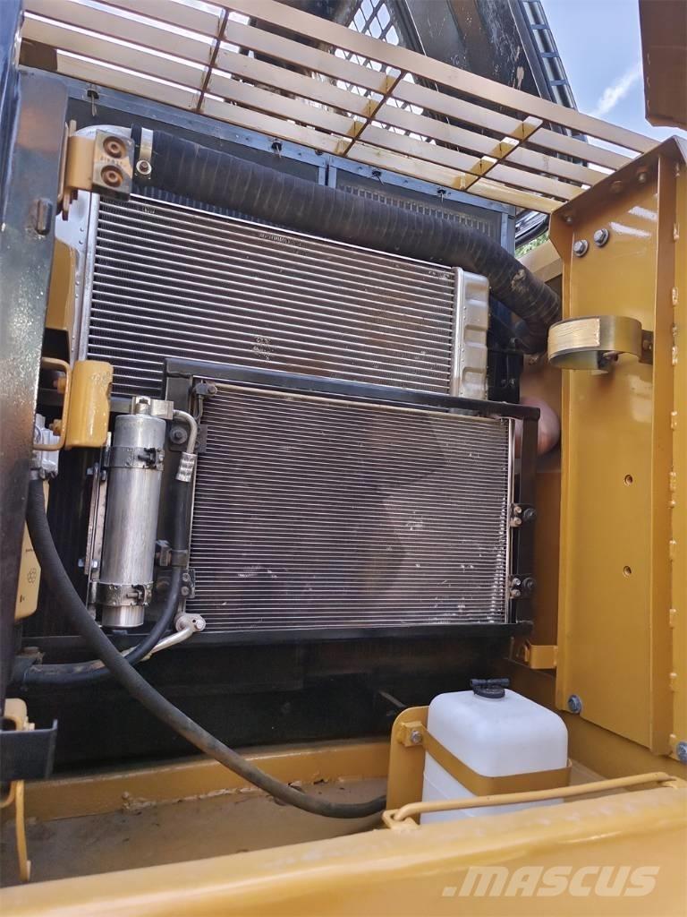 CAT 320 D Paletli ekskavatörler