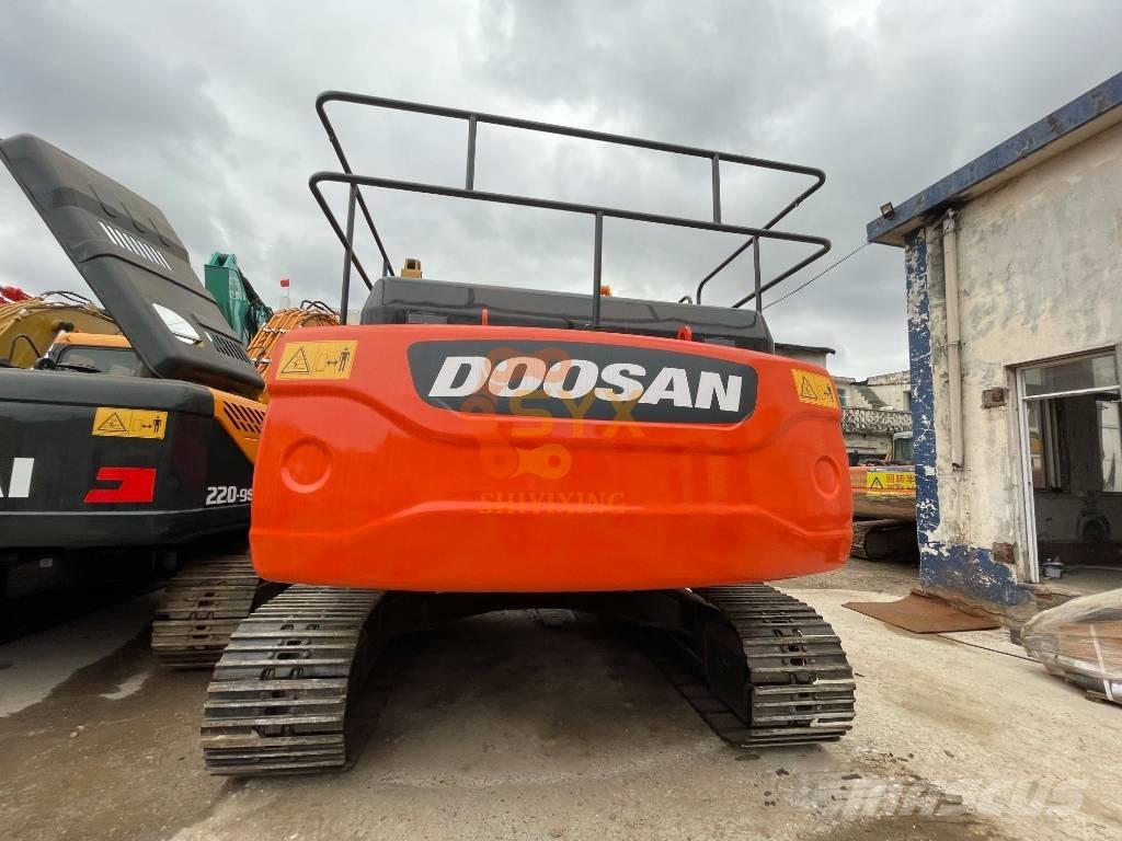 Doosan DX 300LCA Paletli ekskavatörler