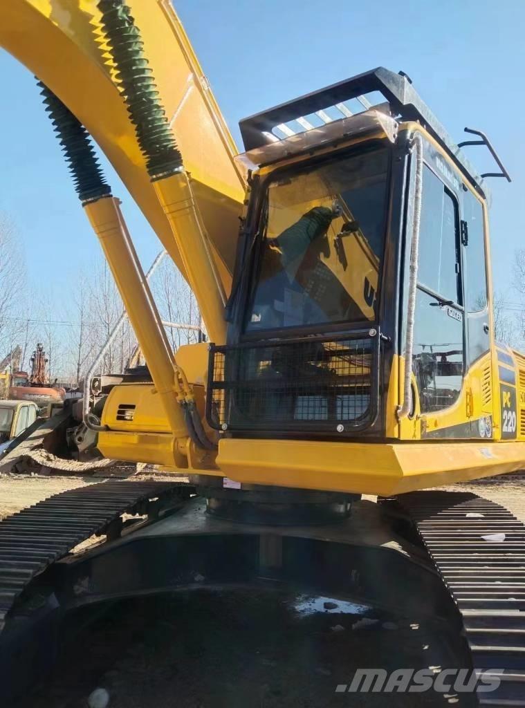 Komatsu PC 220-8 Paletli ekskavatörler