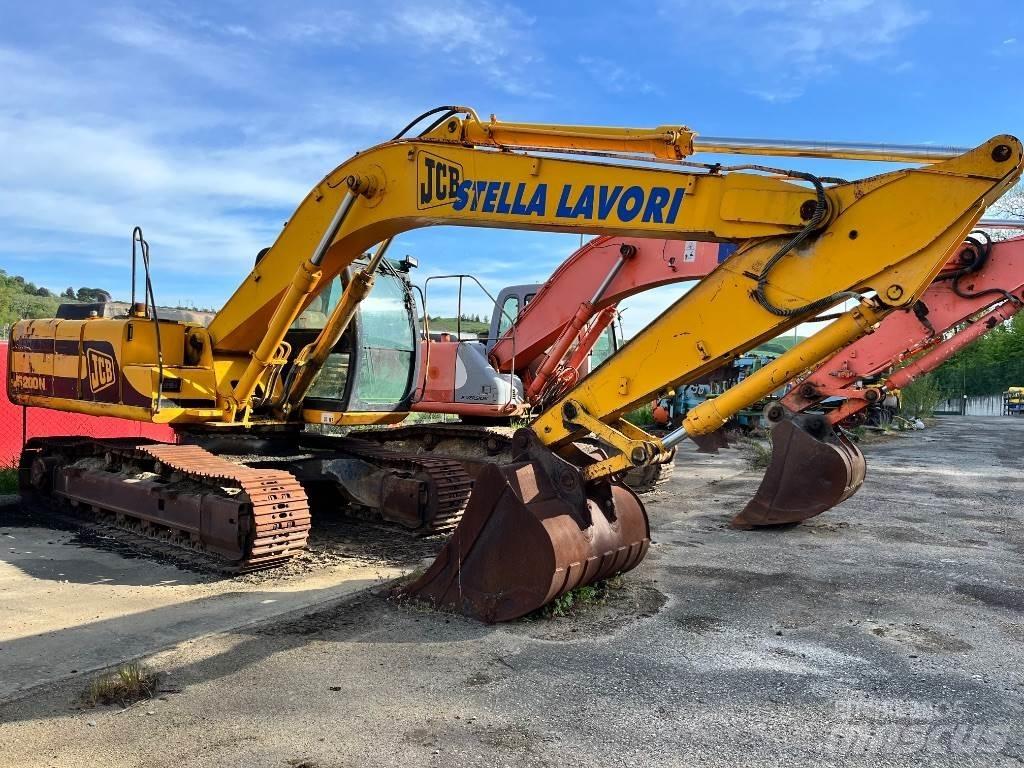 JCB JS 200 Paletli ekskavatörler