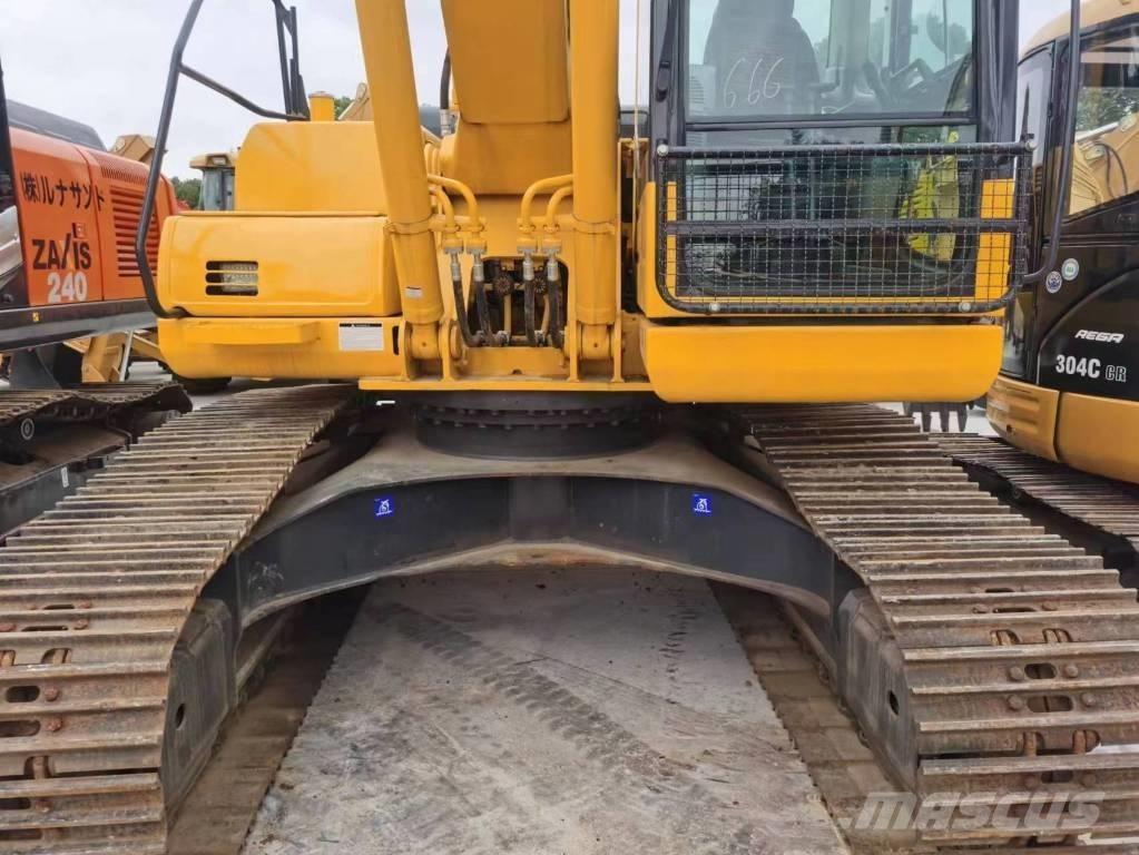 Komatsu PC 200-8 Paletli ekskavatörler