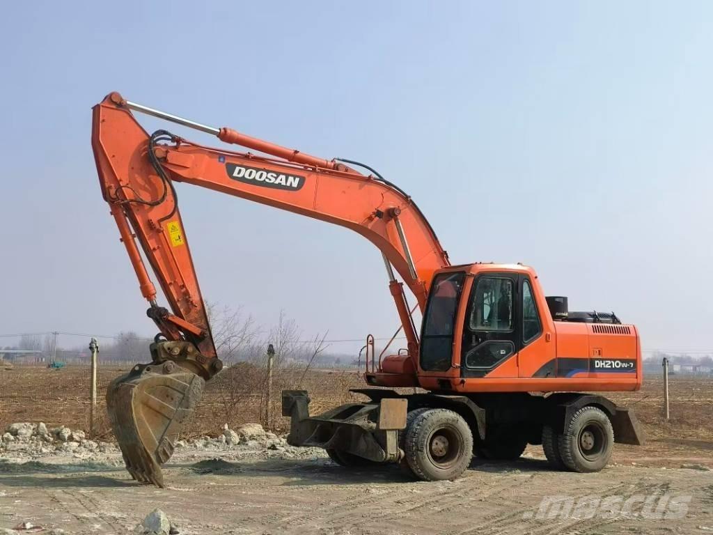 Doosan DH210W-7 Lastik tekerli ekskavatörler