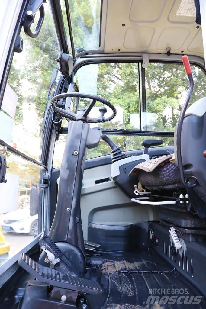 Wacker Neuson 6503 Lastik tekerli ekskavatörler