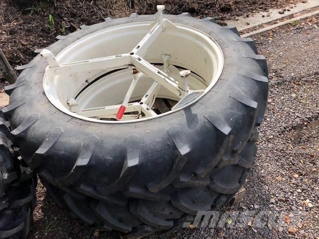 Pirelli 13.6 R38 Tekerlekler