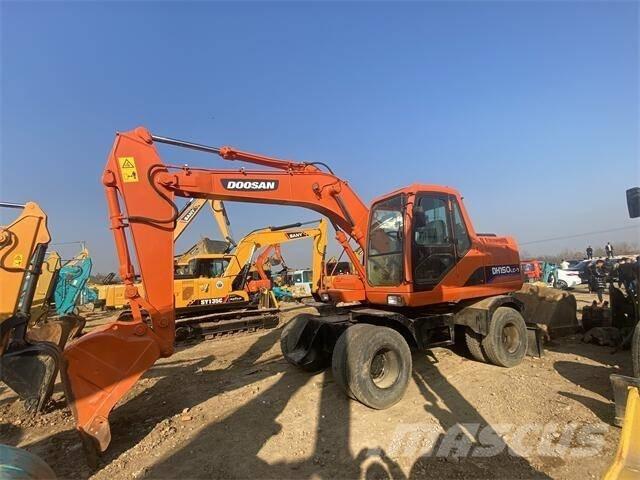Doosan DH150LC-7 Paletli ekskavatörler