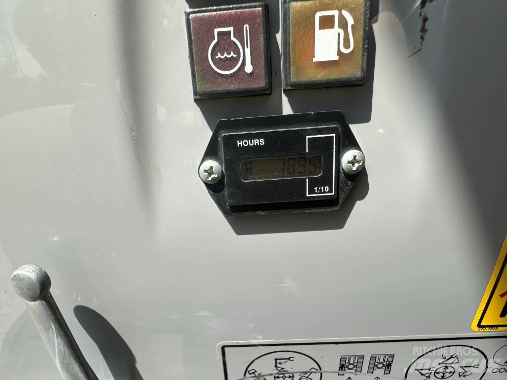 CAT 300.9 D Mini ekskavatörler, 7 tona dek
