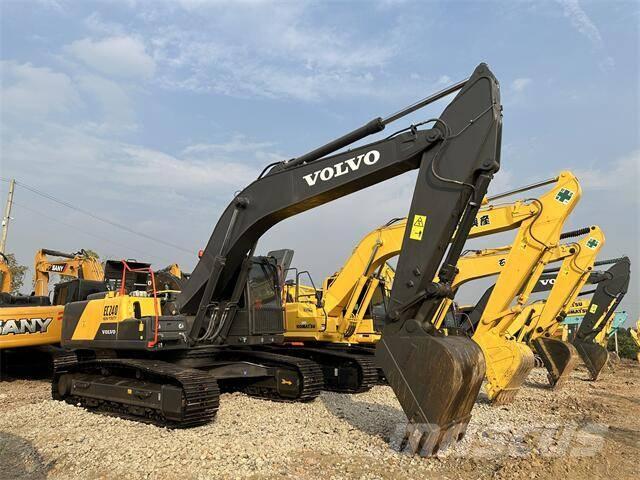 Volvo EC240 Paletli ekskavatörler