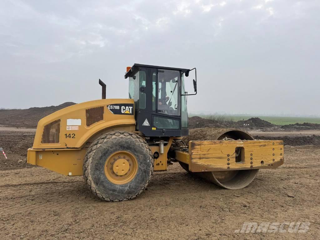 CAT CS 78 B Tek tamburlu silindirler