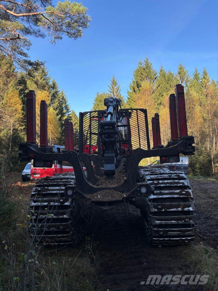 Komatsu 845 Tomruk yükleyici traktörler