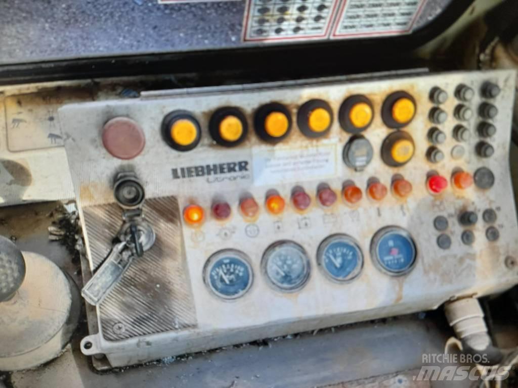 Liebherr PR 752 Paletli dozerler