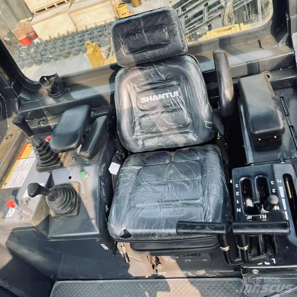 Shantui SD 22 Paletli dozerler