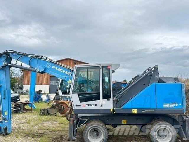 Fuchs MHL 320 Atık taşıma araçları