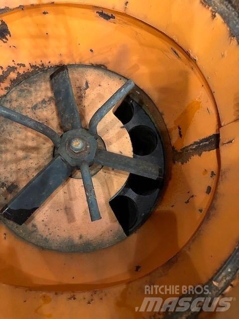 Meyco TORKRETNICA Beton pompaları