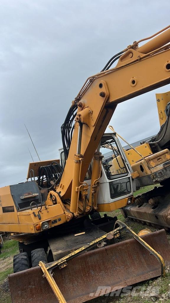 Liebherr A 922 Akslar