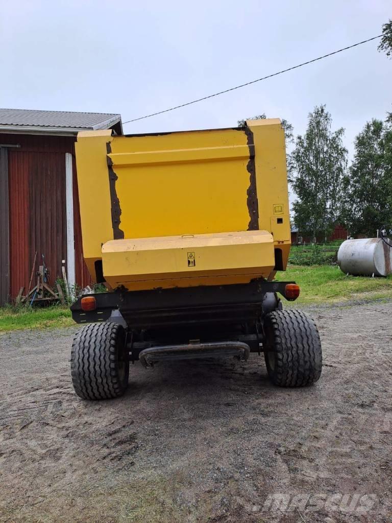 New Holland BR 7060 Rulo balya makinalari