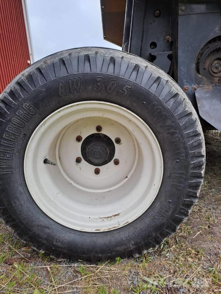 New Holland BR 7060 Rulo balya makinalari