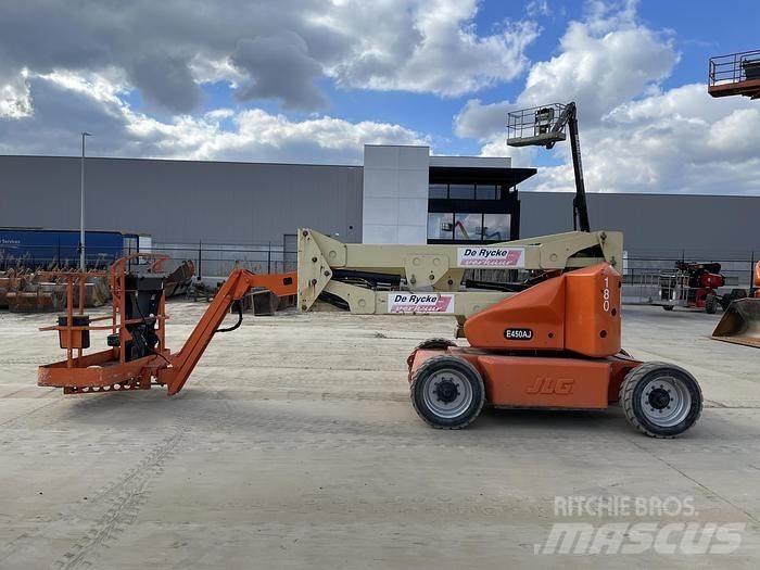 JLG E450AJ Körüklü personel platformları