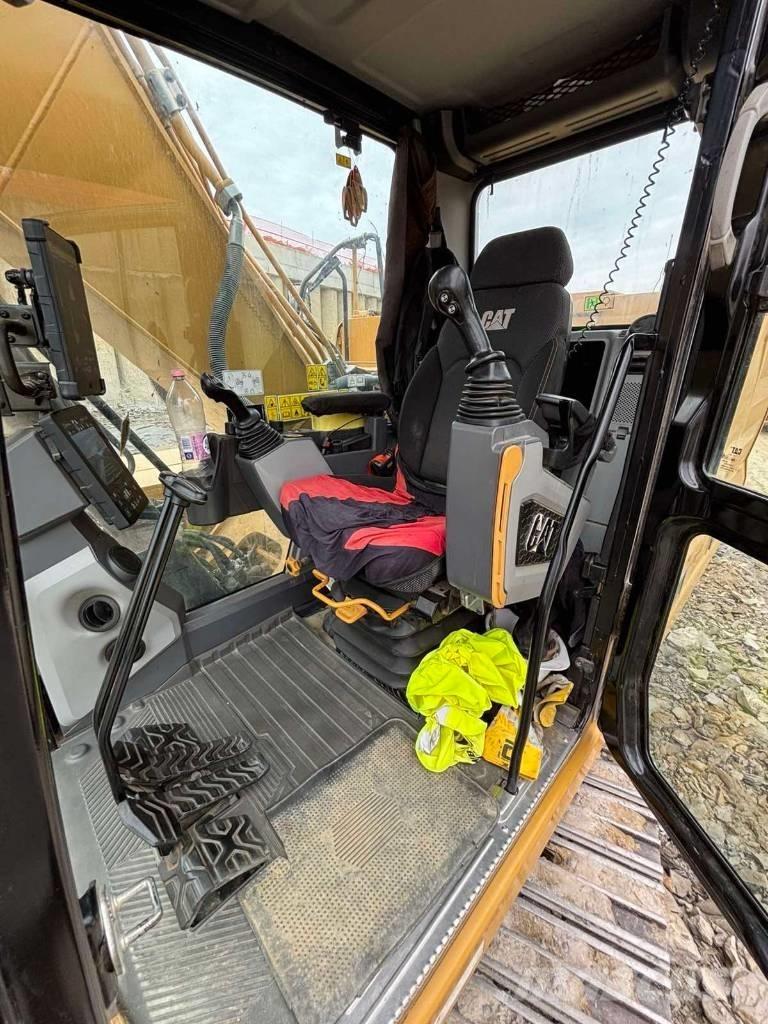 CAT 320 Paletli ekskavatörler