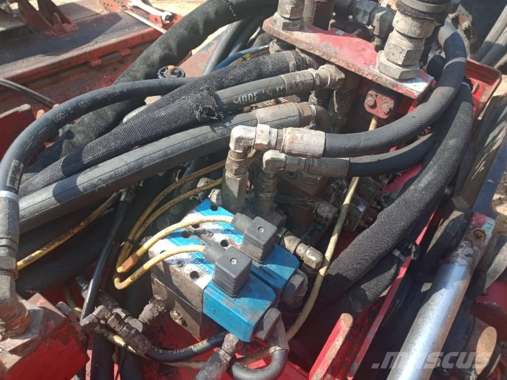 Waratah HTH620 Biçerdöverler