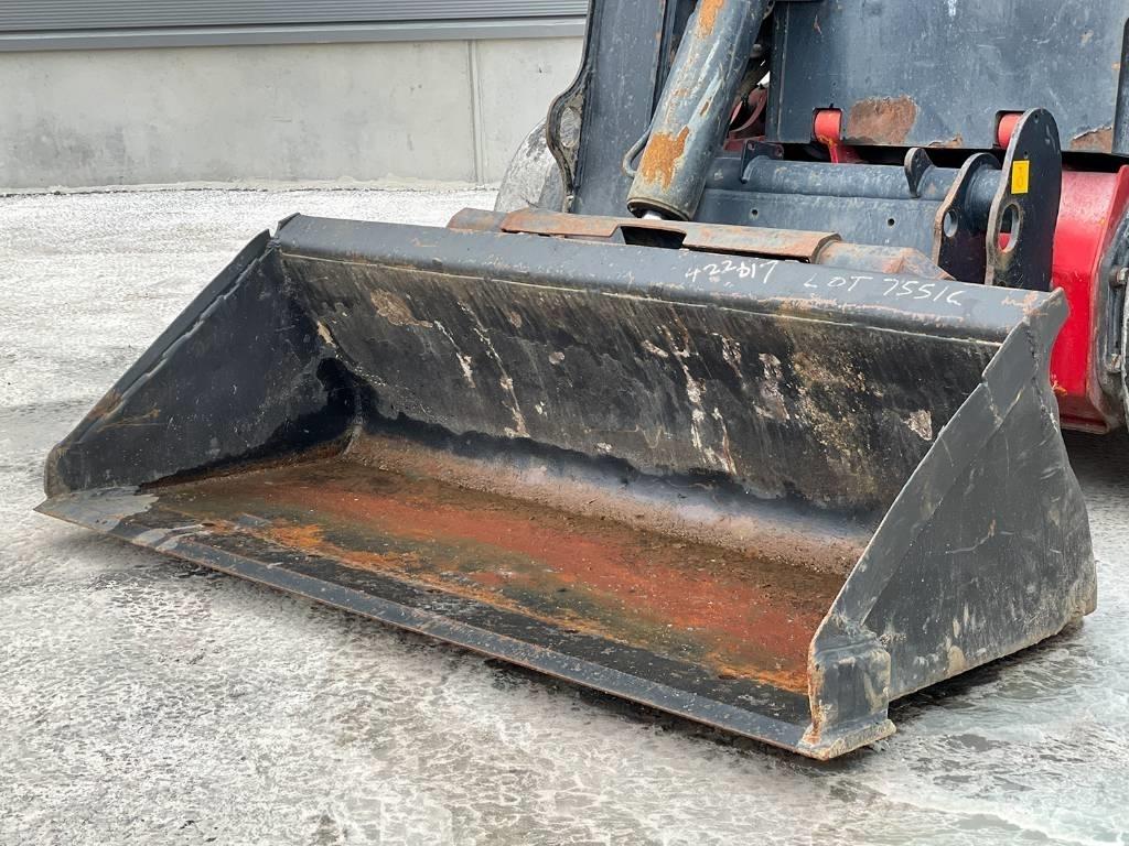 JCB R260 Skid steer loderler